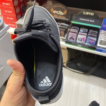 In Street Mağazasından Alınan Adidas Ayakkabıda Mağdur Edildim