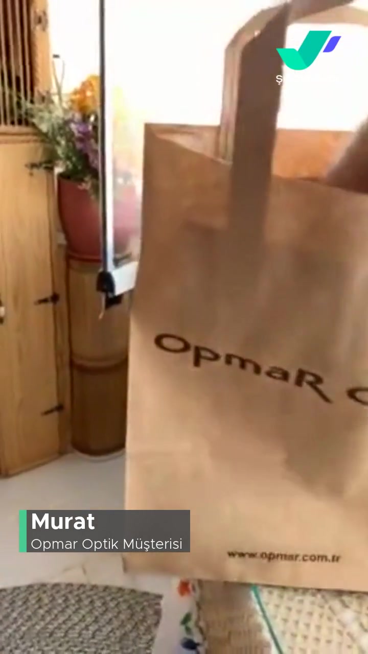 Opmar Optik Bitmiştir Bizim Gözlüklü Ailemizde! videonun kapak resmi