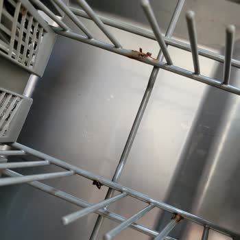 Franke Bulaşık Makinesi Sepetlerinin Paslanma Ve Çürüme Sorunu.