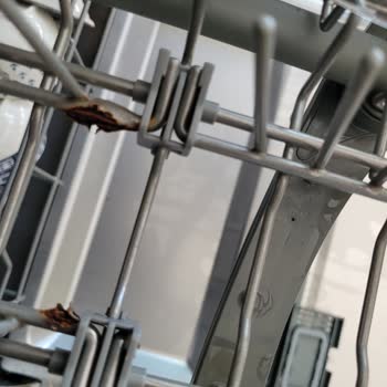 Franke Bulaşık Makinesi Sepetlerinin Paslanma Ve Çürüme Sorunu.