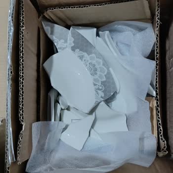 Güral Porselen Ürünleri Özensiz Göndermiş