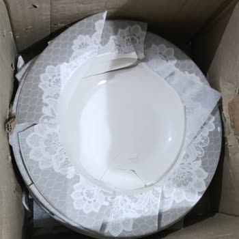 Güral Porselen Ürünleri Özensiz Göndermiş