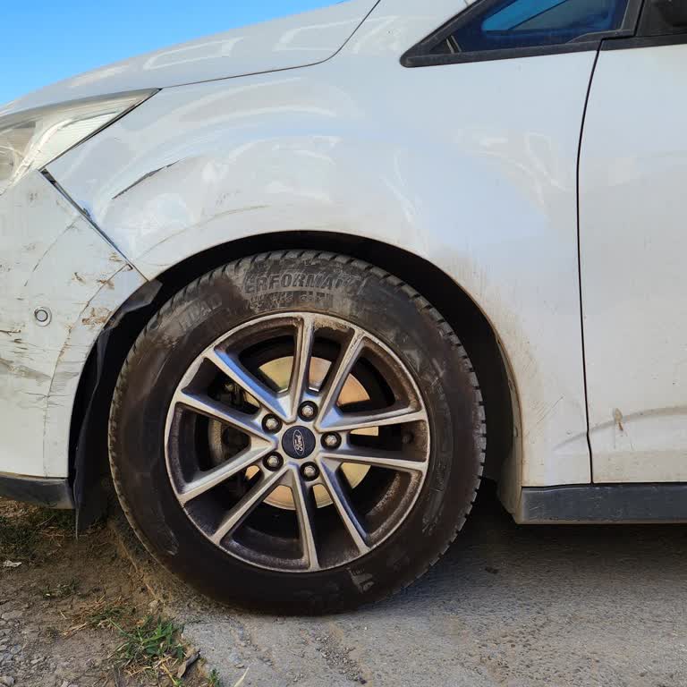 İzkar Otomotiv Ford Marka Aracımın Onarımı Ford Servisinde 4. Haftada Yapılamadı.