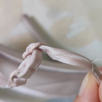Zara Kullanılmış Ve Deforme Ürün Satıyor.