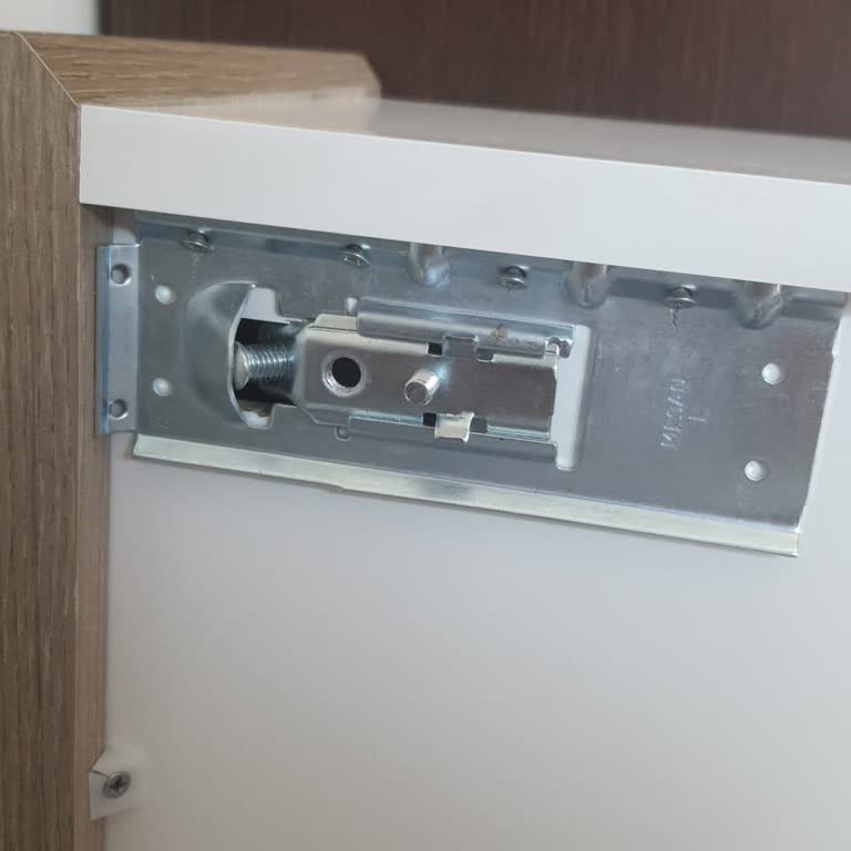 Kelebek Mobilya Yedek Parça Fahiş Fiyat