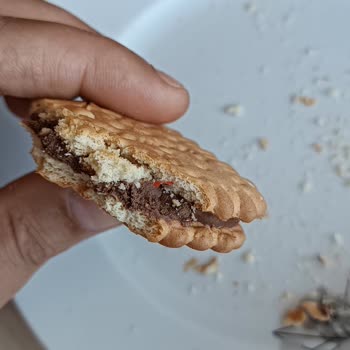 Eti Gıda Eti Petit Beurre Kremalı Bisküvi