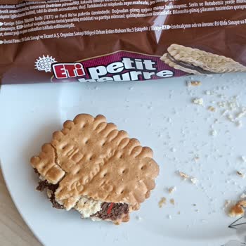 Eti Gıda Eti Petit Beurre Kremalı Bisküvi