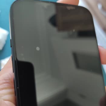 Turkcell Pasaj Ekran Koruyucu Camda Bariz Kusur: Değişim Veya İade Talebi
