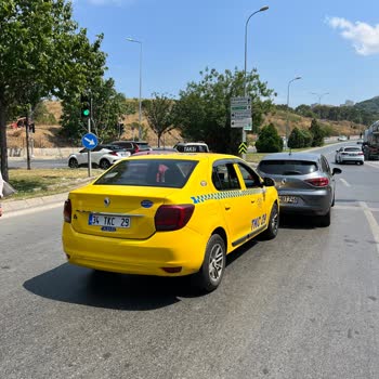 Ticari Taksi Sürücüsü Aracıma Çarptı Saldırdı Ve Kaçtı!