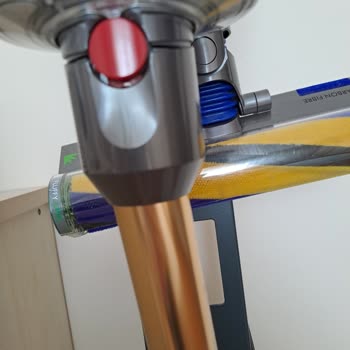 Dyson V12 Dik Süpürge