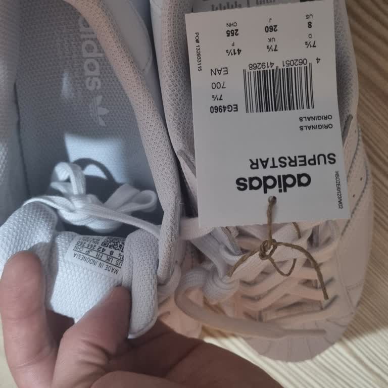 Adidas Superstar 42 Nummer Lieferfehler und Preisunterschied enttäuschen mich