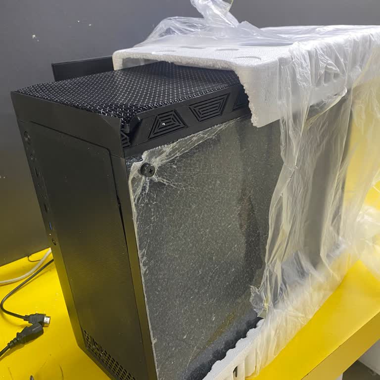 Yurtiçi Kargo İle Bilgisayar Kasası Gönderiminde Hasar