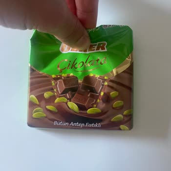 Ülker Antep Fıstıklı Çikolata