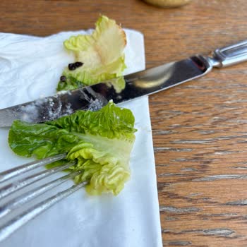 Big Chefs İzmir Ege Perla Keçi Peynirli Salatadaki Topraklar