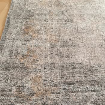 Elif Halı Yıkama (Bağcılar) Halımı Lekeli Teslim Etti!