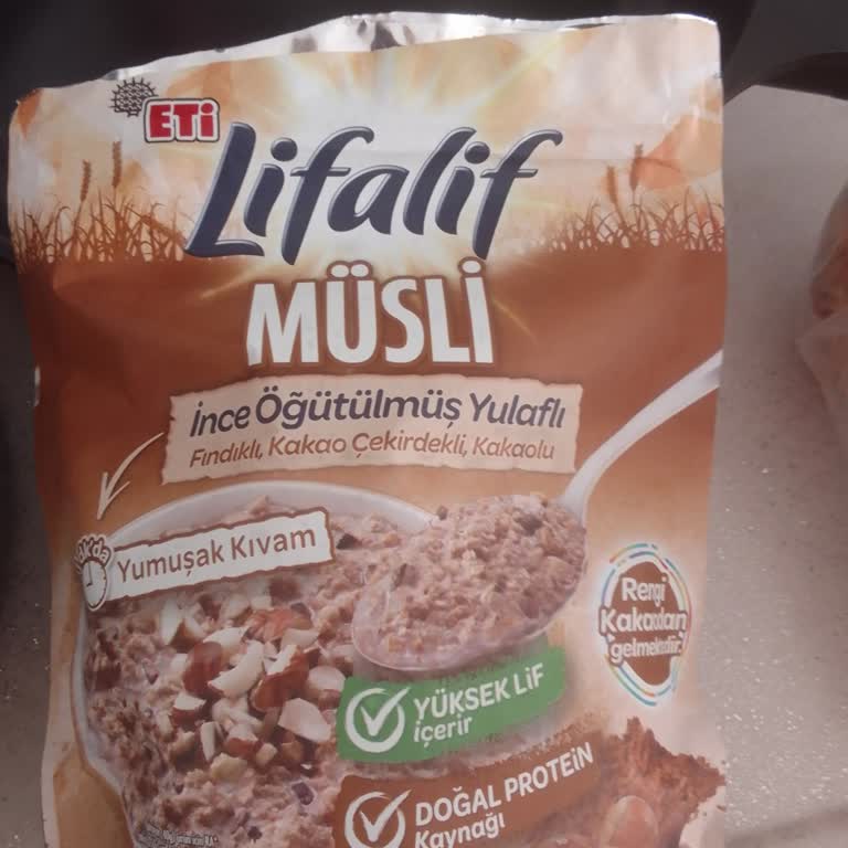 Eti Gıda Lifalif Müsli Dişimi Kırdı