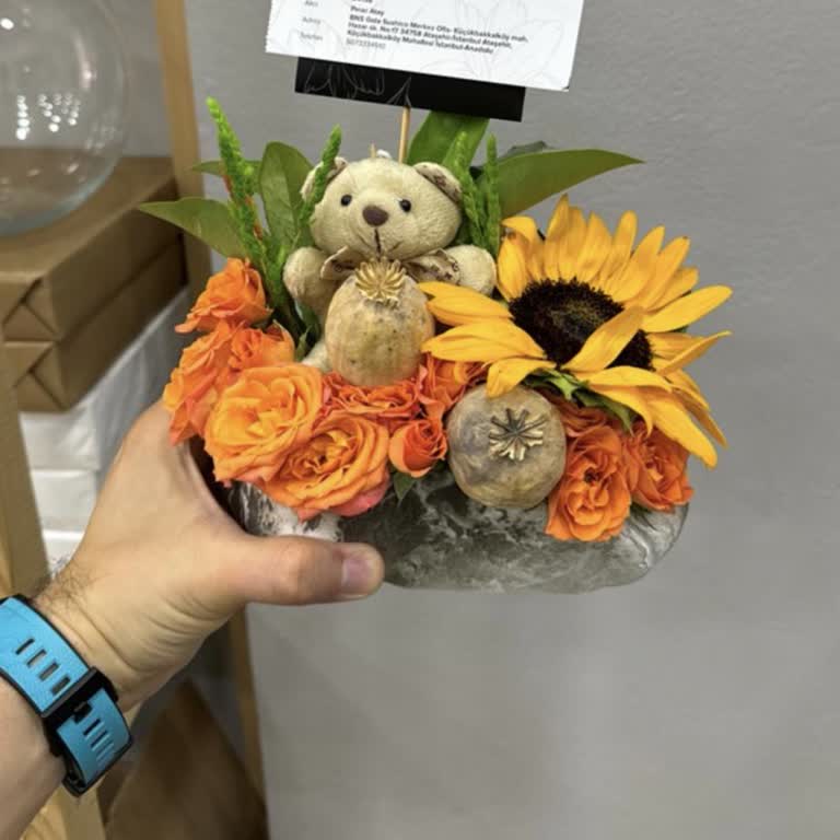 Çiçek Sanat Amacımın Sonucu Birinin Yüzünü Güldürmeliydi