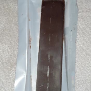 Ülker Caramio Bitter Çikolatanın İçi Beyaz Çıktı