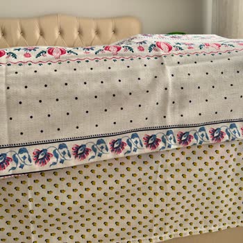 English Home Baskılı Yamuk Pike Takımı