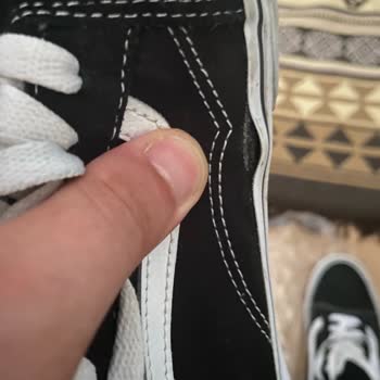 Sneaks Up Sattığı Ürünün Arkasında Durmuyor
