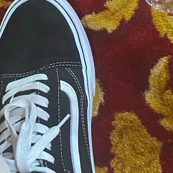 Sneaks Up Sattığı Ürünün Arkasında Durmuyor