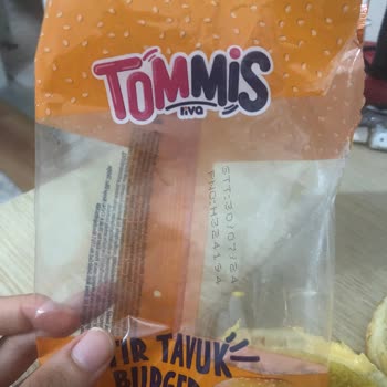 BİM Sandviçten Kemik Çıktı