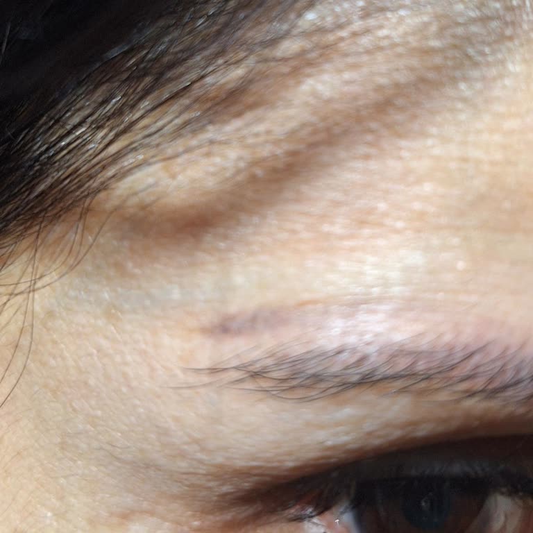 Estada Güzellik Merkezi New Estada Kalıcı Makyaj Mikroblading