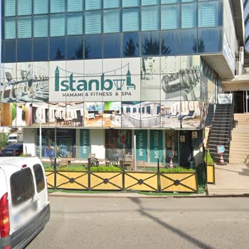 İstanbul Hamamı ve Spor Kompleksi Havuzda Hijyen Yok Çiş Kokuyor