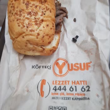 Köfteci Yusuf Ekmek Arası Dönerden Vida Çıktı