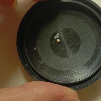 A101 Himalaya Tuzundan Taş Ve Cam Çıktı