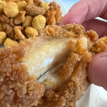 Lezita Markasının Çıtır Kova Ürünündeki Tavuktan Kıl Çıktı.