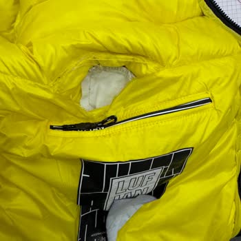 Lufian Kaz Tüyü Erkek Mont Her Yerinden Yırtılıyor