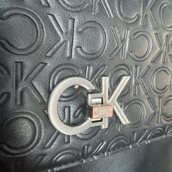 Calvin Klein Çantanın Kısa Sürede Bozulması!