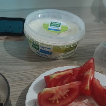 Tarım Kredi Market Kaymağı Yenmeyecek Kadar Acı