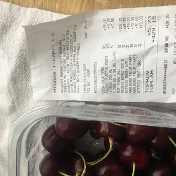 Kuşadası Marina Migros'ta Satılan Çürük Kirazlar