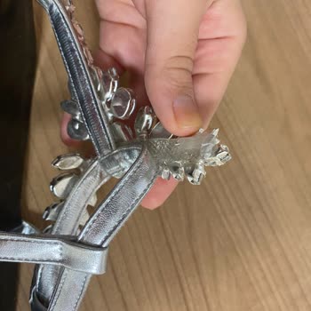 Nişantaşı Shoes Kalitesiz Ürün Ve Hiçbir Şekilde Telafi Etmiyorlar