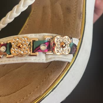 Sadık Yılmaz Shoes Kalitesiz Sandalet Ve Kötü Müşteri Hizmeti Deneyimi