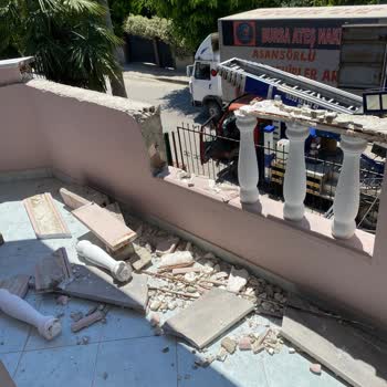 Bursa Ateş Nakliyat Balkonumu Yıktı