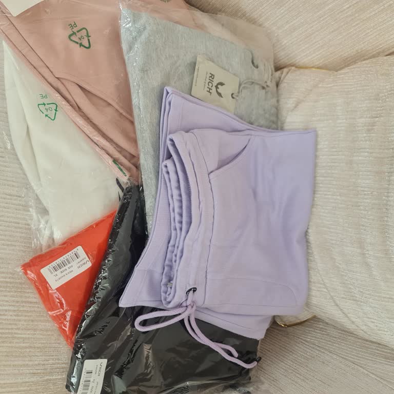 Richcomtr (Instagram) Kafalarına Göre Tamamen Alakasız Ürün Gönderme