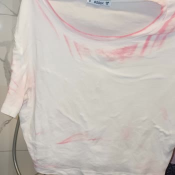 Addax Beyaz T-shirt Sorunsalı
