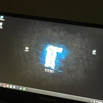 Monster Notebook Yetkili Servis Orijinal Olmayan Düşük Kalite Ekran Takıyor!