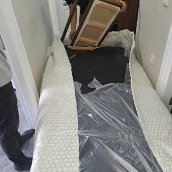 Nice Home Koltuk Teslimatında Yaşanan Sorunlar Ve Hasarlı Ürünler