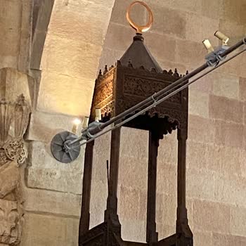 Diyanet İşleri Başkanlığı Divriği Ulu Camii Hutbesinde Hilal Yerine Yuvarlak Yapılmış