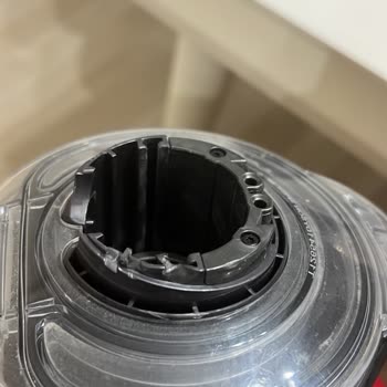 Consistent Problems and Subpar Support with the Dyson 12 Vacuum