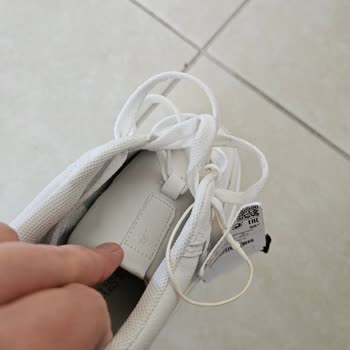 Stradivarius Online Satın Aldığım Ayakkabı Yırtık Gönderildi