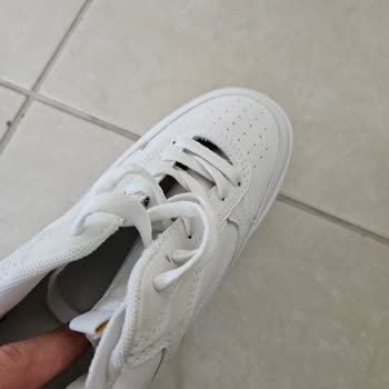 Stradivarius Online Satın Aldığım Ayakkabı Yırtık Gönderildi