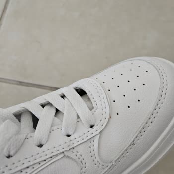 Stradivarius Online Satın Aldığım Ayakkabı Yırtık Gönderildi