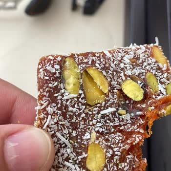 Musko Erciyes Musko Lokumun İçinden Kıl Çıktı