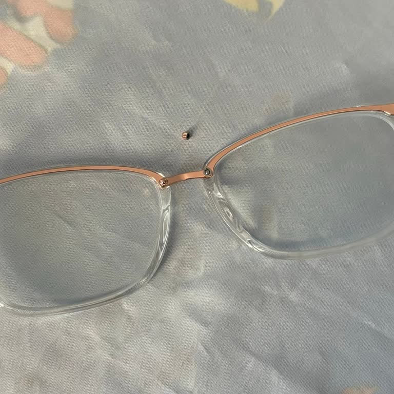 Atasun Optik'ten Aldığım Gözlükte Sürekli Vida Sorunu