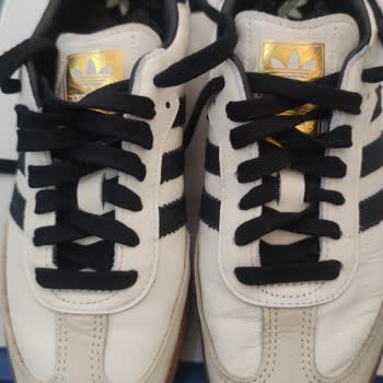 Adidas Samba Cream White 38 2/3 defekt erhalten, Forderung nach Austausch